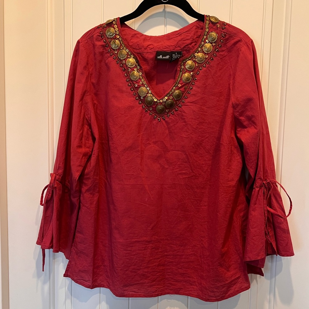 Willi Smith Red/Burgundy tones Embellished Bell Sleeve Blouse SZ Large